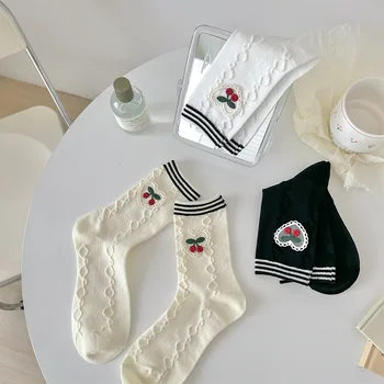 Весенне-Летние Японские Носки Female Personality Mid Tube Socks Three Bar Academy Style Lolita Socks для Женщин